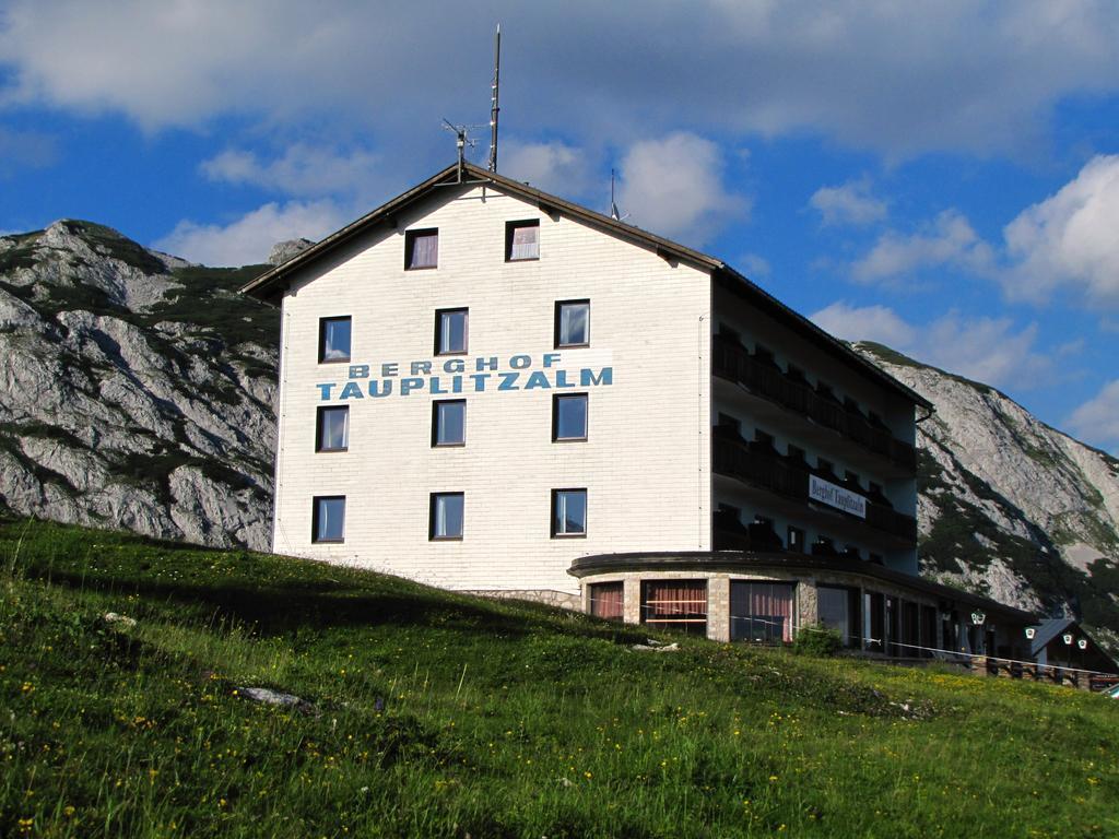 Hotel Berghof Tauplitzalm エクステリア 写真