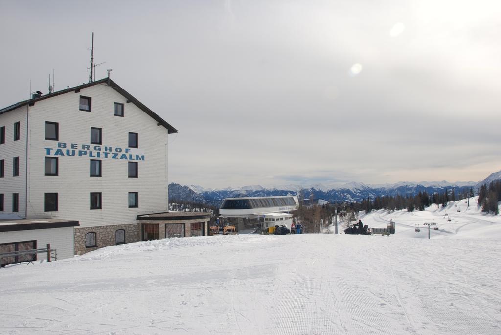 Hotel Berghof Tauplitzalm エクステリア 写真