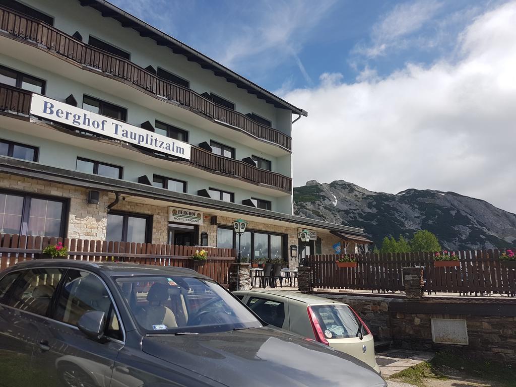 Hotel Berghof Tauplitzalm エクステリア 写真